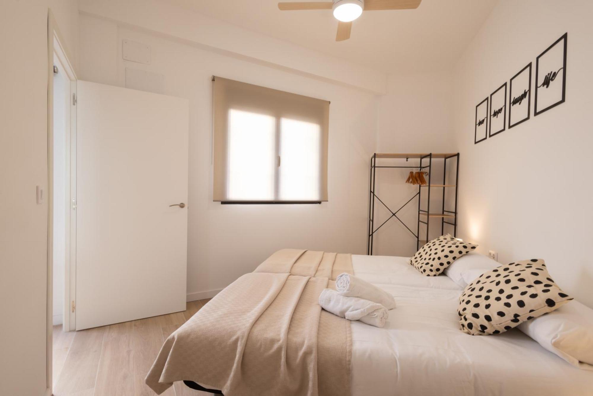 Cruz Cubierta Apartments บาเลนเซีย ภายนอก รูปภาพ