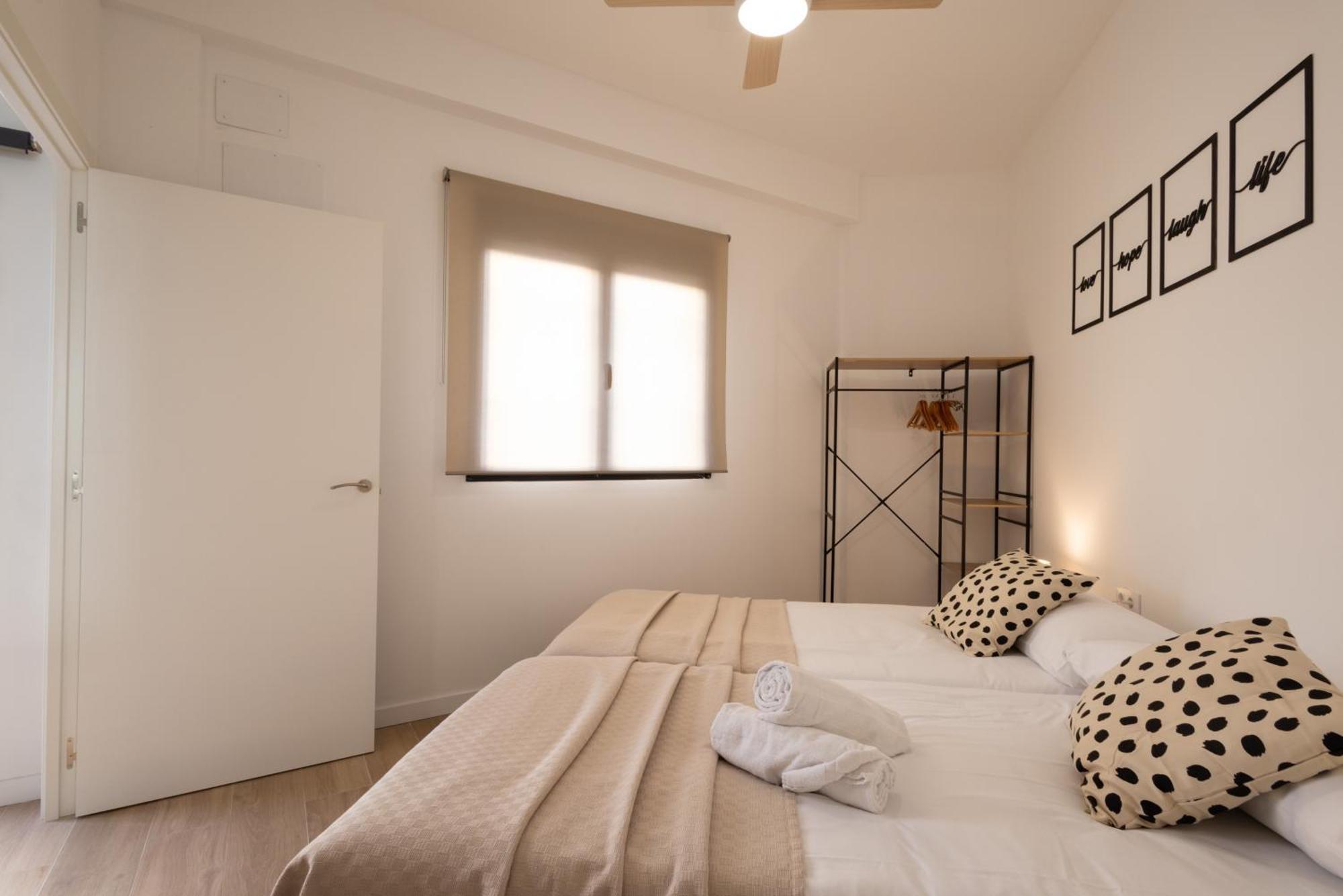 Cruz Cubierta Apartments บาเลนเซีย ภายนอก รูปภาพ