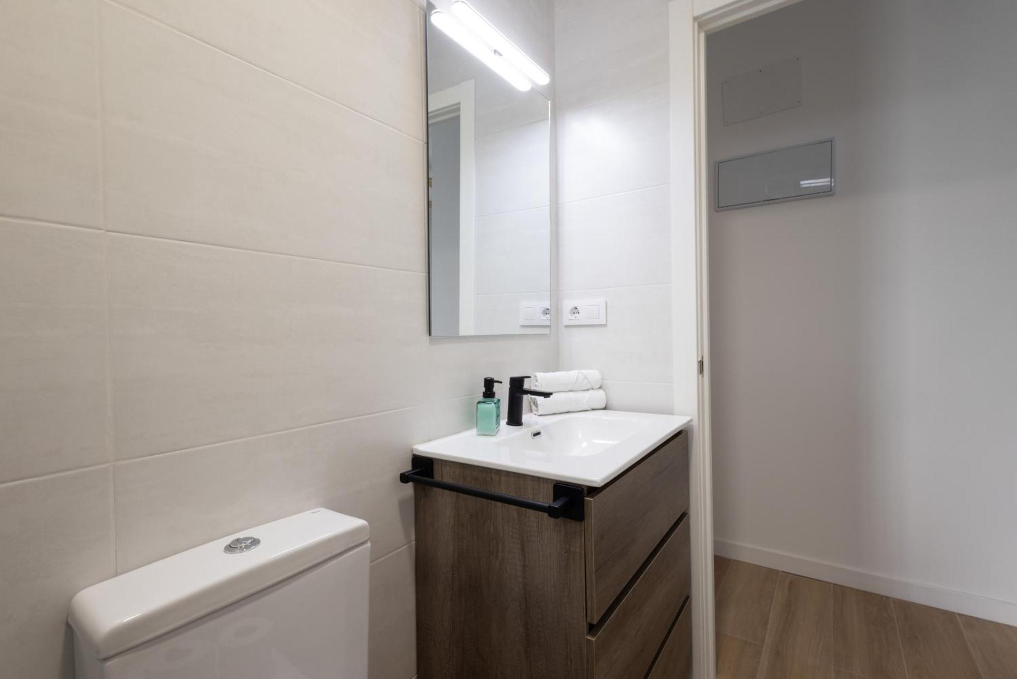 Cruz Cubierta Apartments บาเลนเซีย ภายนอก รูปภาพ